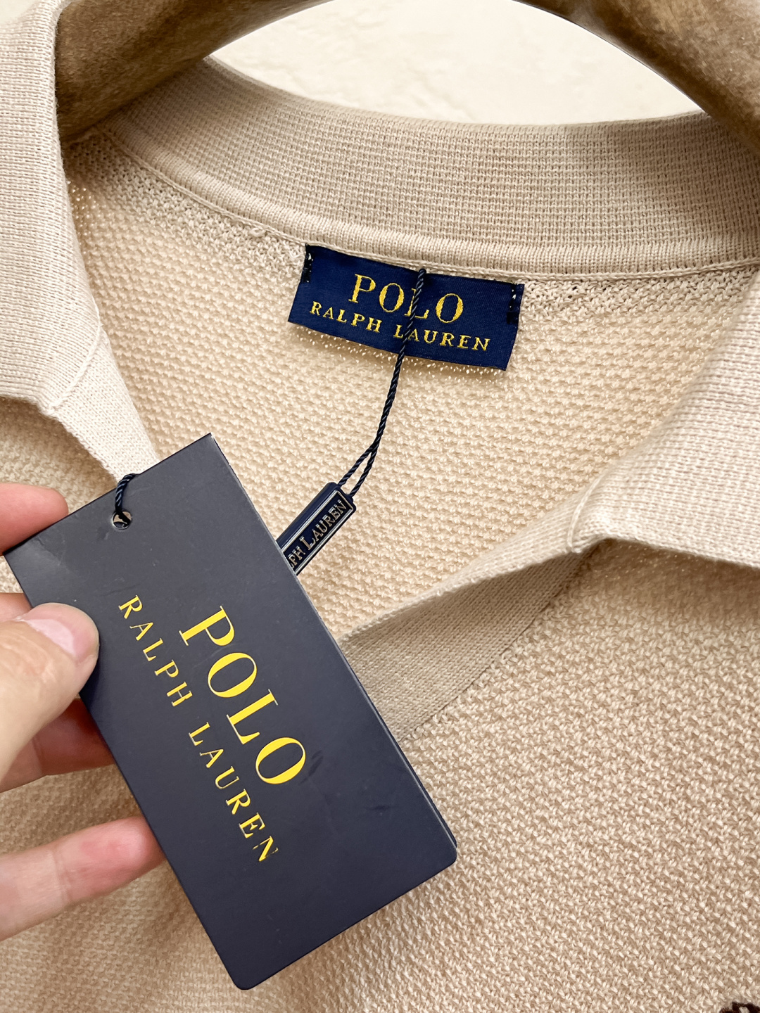 2026春夏新款男士顶级翻领针织短袖T恤，品牌最新设计元素！既不单调也不复杂,恰到好处的展现品味！客供定