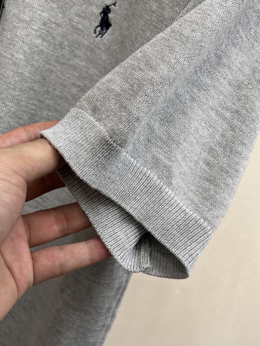 2026春夏新款男士顶级翻领针织短袖T恤，品牌最新设计元素！既不单调也不复杂,恰到好处的展现品味！客供定