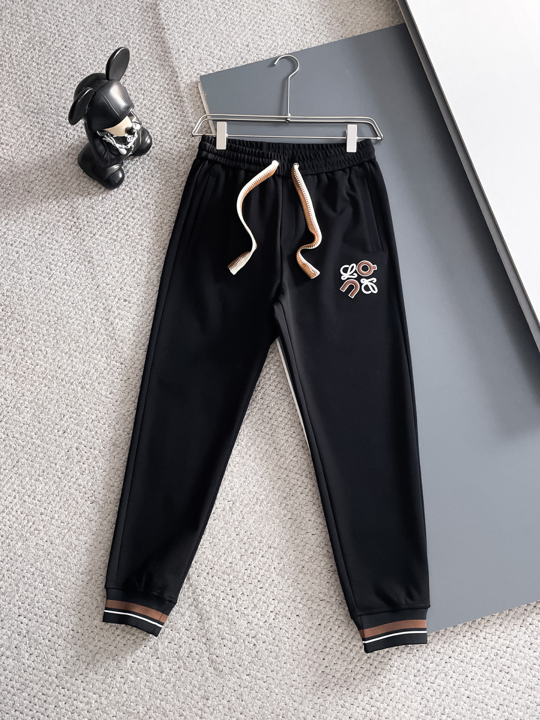 罗意威 2025秋冬新款专柜同款休闲套装，透气舒适休闲！高级感满满！细节精致高档，做工无可挑剔！原版高端