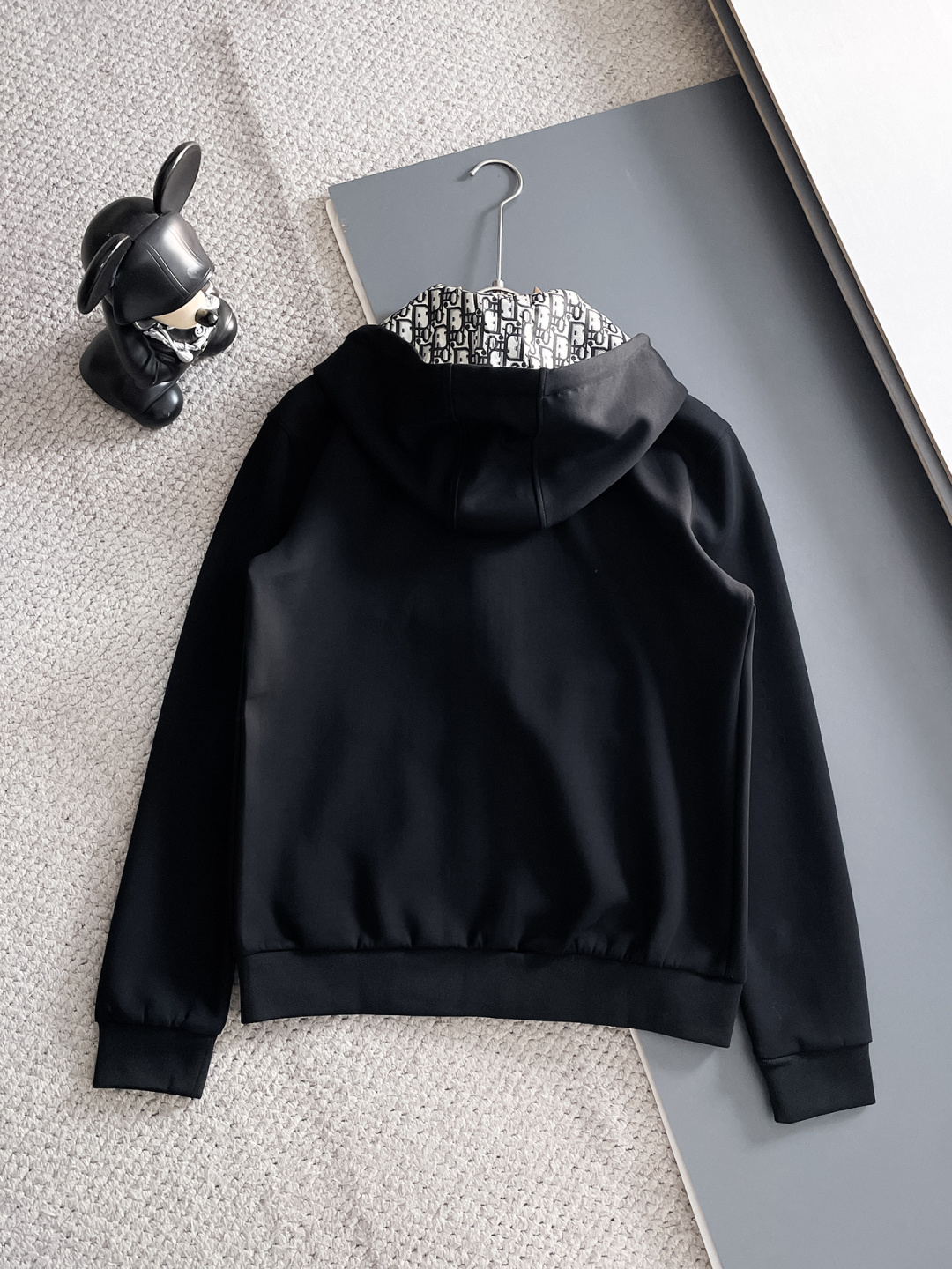 迪奥 2025秋冬新款专柜同款休闲套装，透气舒适休闲！高级感满满！细节精致高档，做工无可挑剔！原版高端面