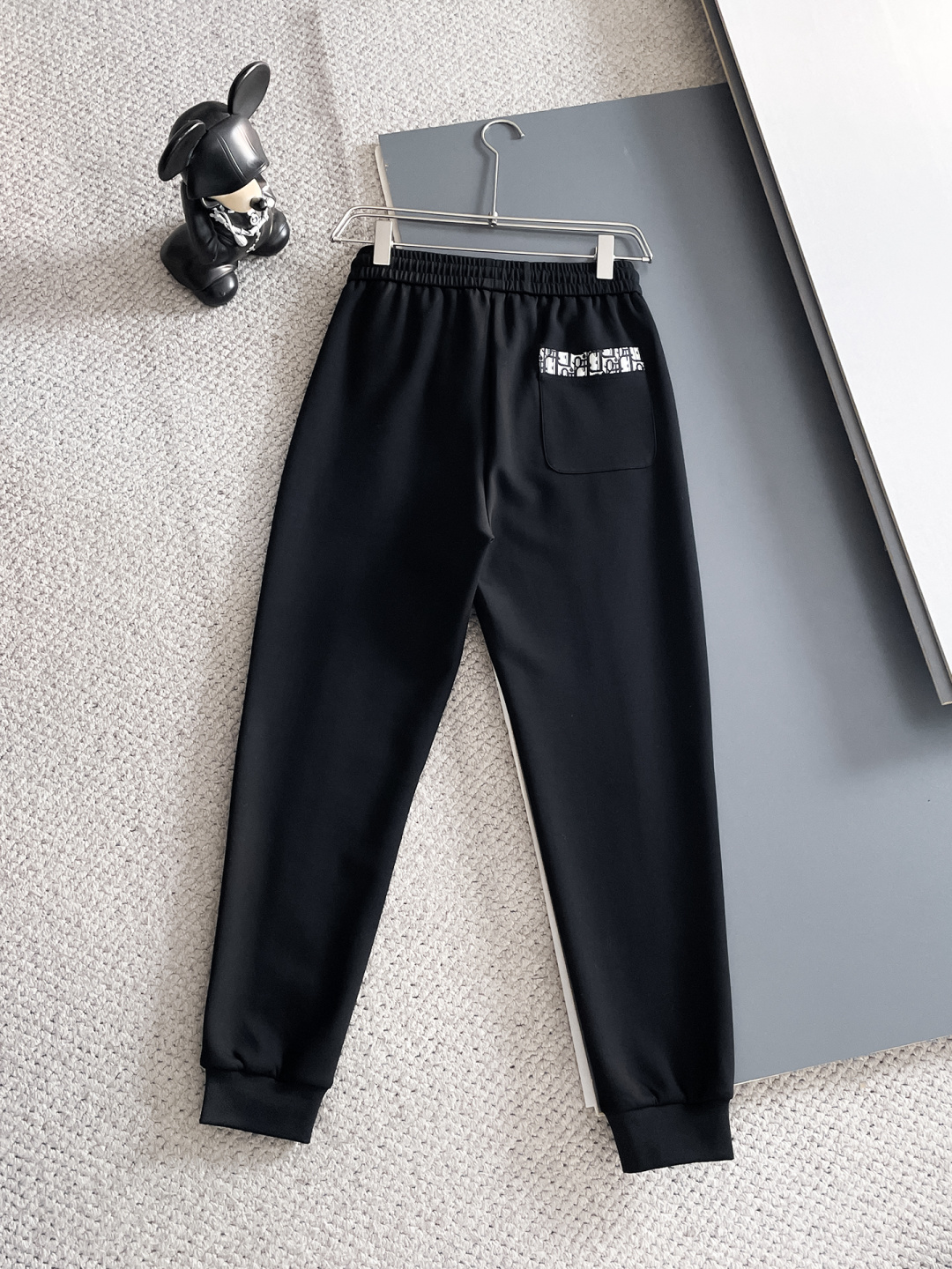 迪奥 2025秋冬新款专柜同款休闲套装，透气舒适休闲！高级感满满！细节精致高档，做工无可挑剔！原版高端面