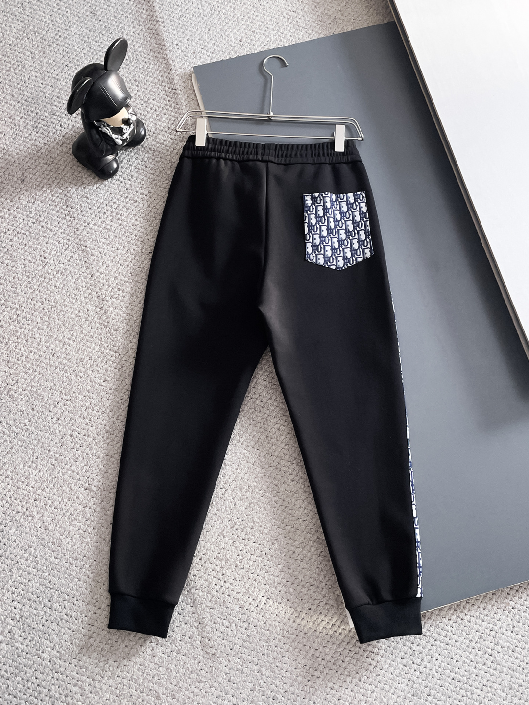 迪奥 2025秋冬新款专柜同款休闲套装，透气舒适休闲！高级感满满！细节精致高档，做工无可挑剔！原版高端面