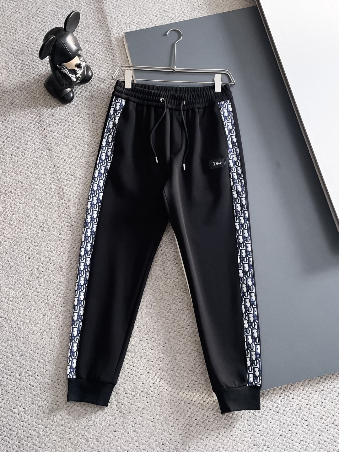 迪奥 2025秋冬新款专柜同款休闲套装，透气舒适休闲！高级感满满！细节精致高档，做工无可挑剔！原版高端面