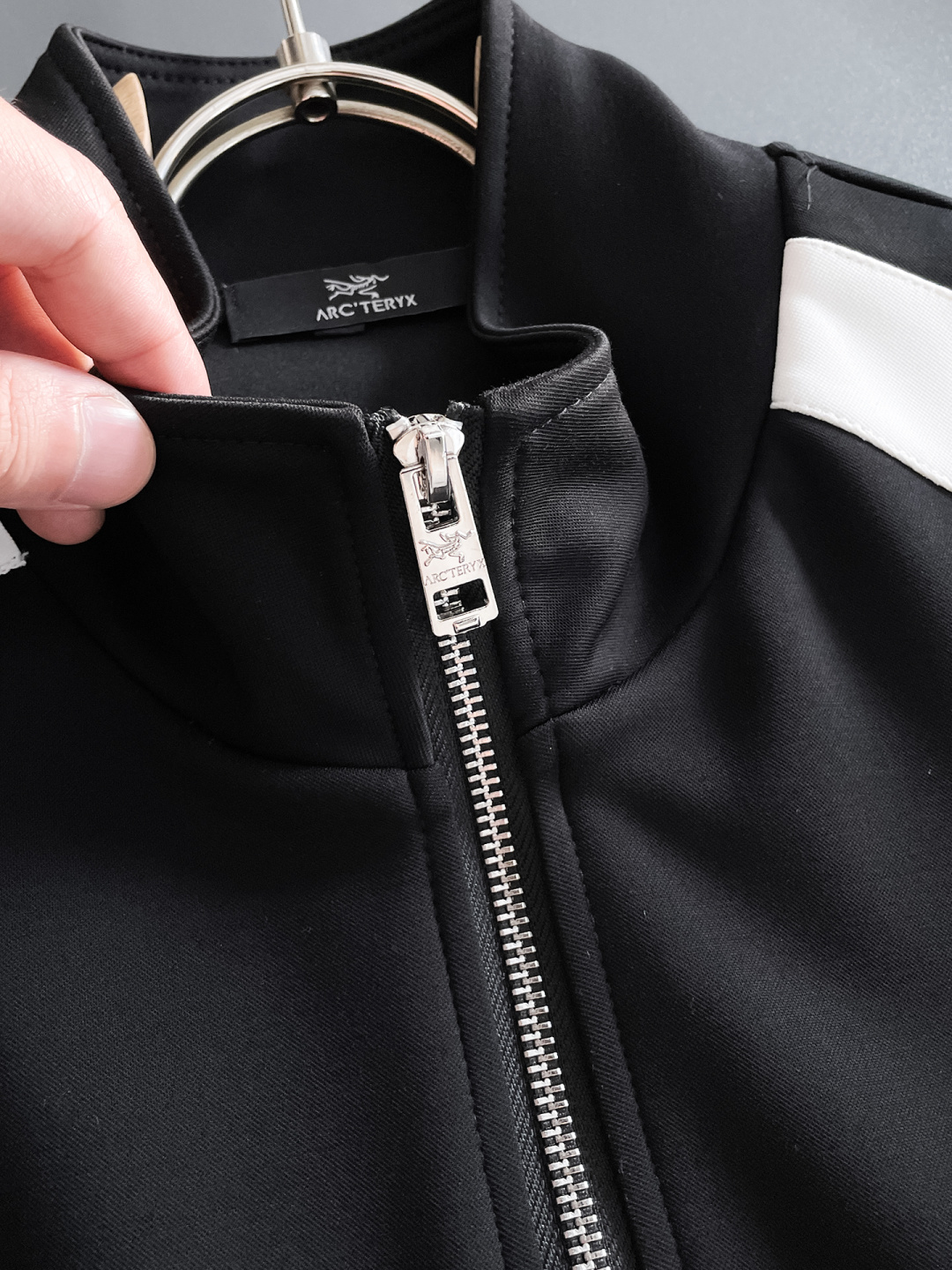 始祖鸟 2025秋冬新款专柜同款休闲套装，透气舒适休闲！高级感满满！细节精致高档，做工无可挑剔！原版高端