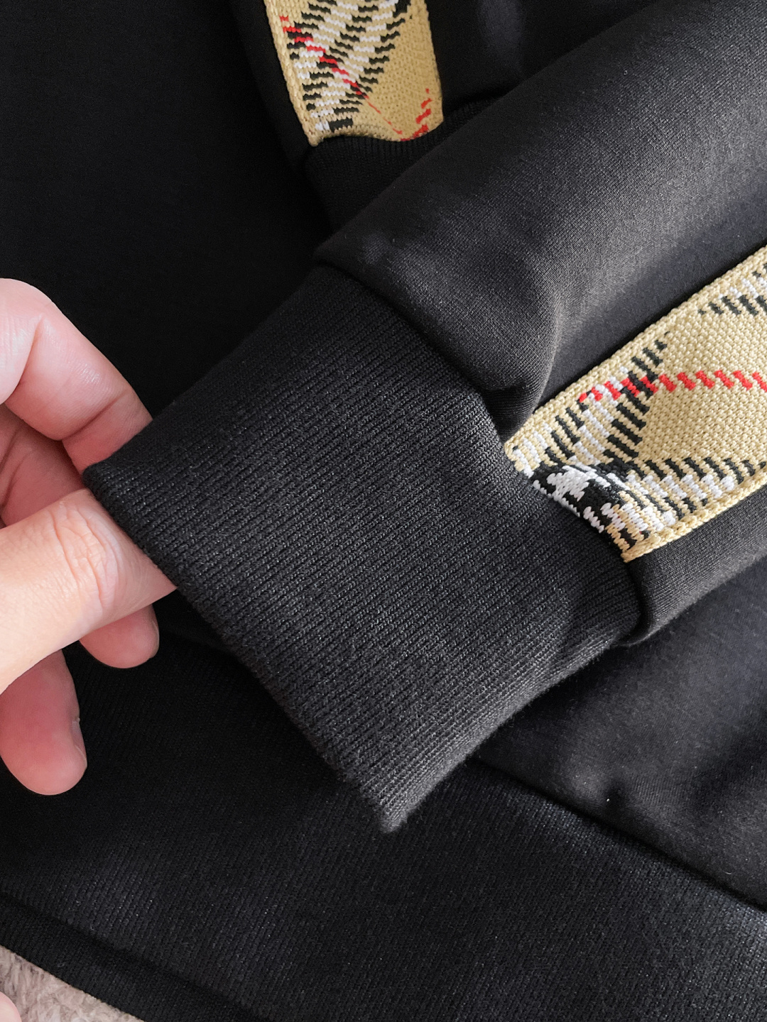 巴宝莉 爆款套装来袭 专注官网原版 2025全新爆款开衫卫衣套装 原单狠货🇭🇰倾注顶级设计师的精心之作 