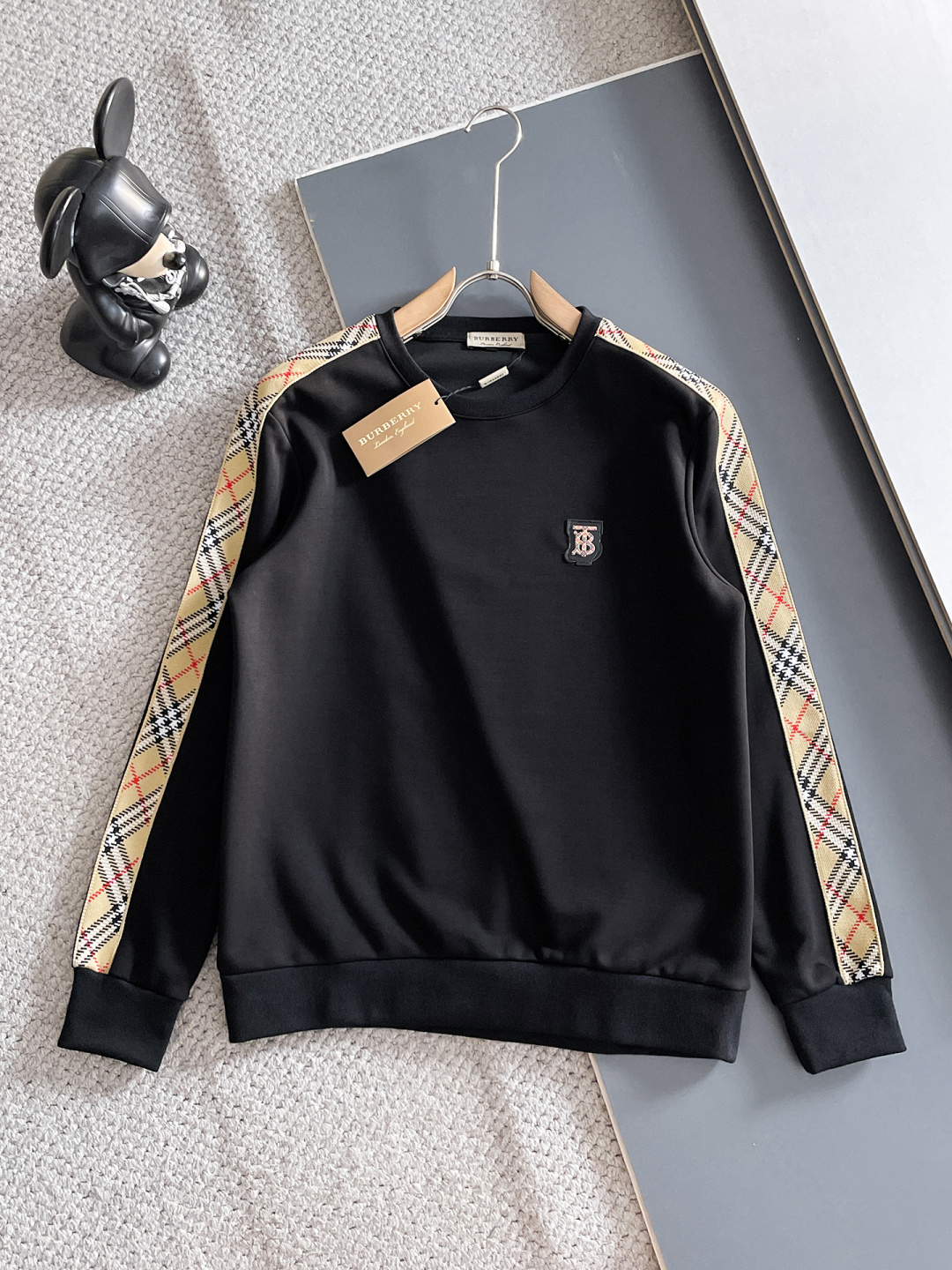 巴宝莉 爆款套装来袭 专注官网原版 2025全新爆款开衫卫衣套装 原单狠货🇭🇰倾注顶级设计师的精心之作 