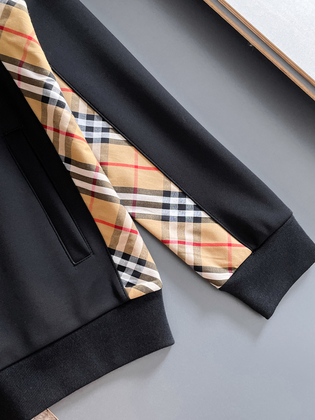 巴宝莉 爆款套装来袭 专注官网原版 2025全新爆款开衫卫衣套装 原单狠货🇭🇰倾注顶级设计师的精心之作 