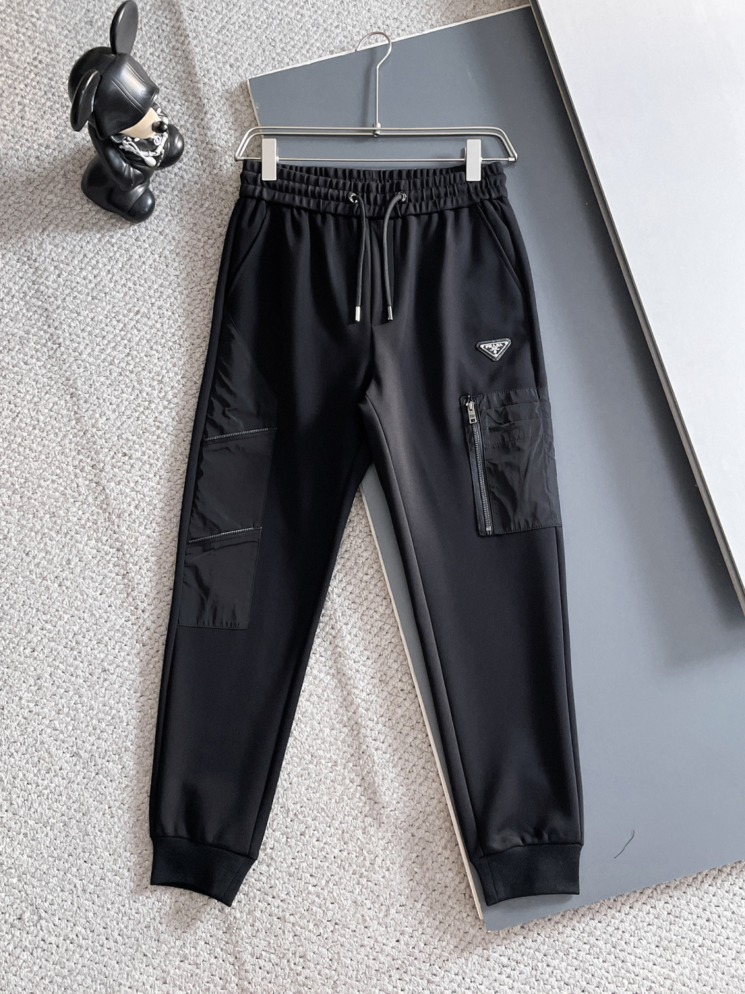 普拉达 爆款套装来袭 专注官网原版 2025全新爆款开衫卫衣套装 原单狠货🇭🇰倾注顶级设计师的精心之作 