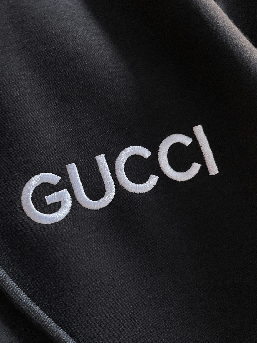 古驰 爆款套装来袭 专注官网原版 2025全新爆款开衫卫衣套装 原单狠货🇭🇰倾注顶级设计师的精心之作 就