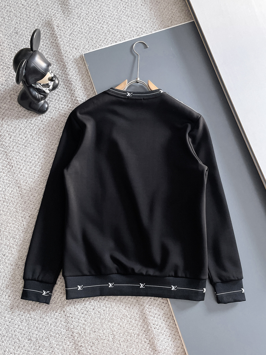 LV 爆款套装来袭 专注官网原版 2025全新爆款开衫卫衣套装 原单狠货🇭🇰倾注顶级设计师的精心之作 就