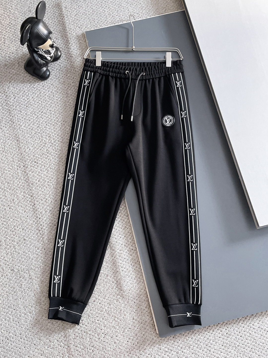 LV 爆款套装来袭 专注官网原版 2025全新爆款开衫卫衣套装 原单狠货🇭🇰倾注顶级设计师的精心之作 就