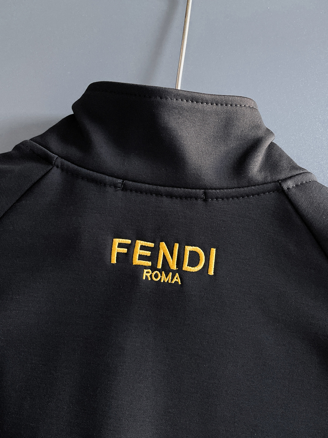 芬迪 爆款套装来袭 专注官网原版 2025全新爆款开衫卫衣套装 原单狠货🇭🇰倾注顶级设计师的精心之作 就