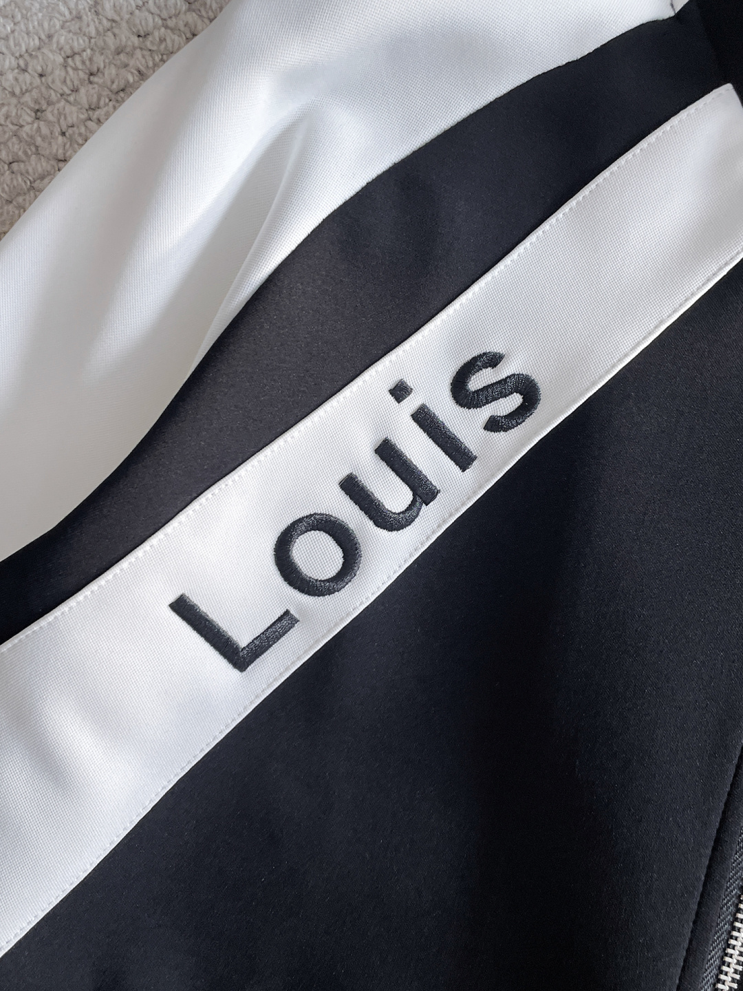 LV 爆款套装来袭 专注官网原版 2025全新爆款开衫卫衣套装 原单狠货🇭🇰倾注顶级设计师的精心之作 就