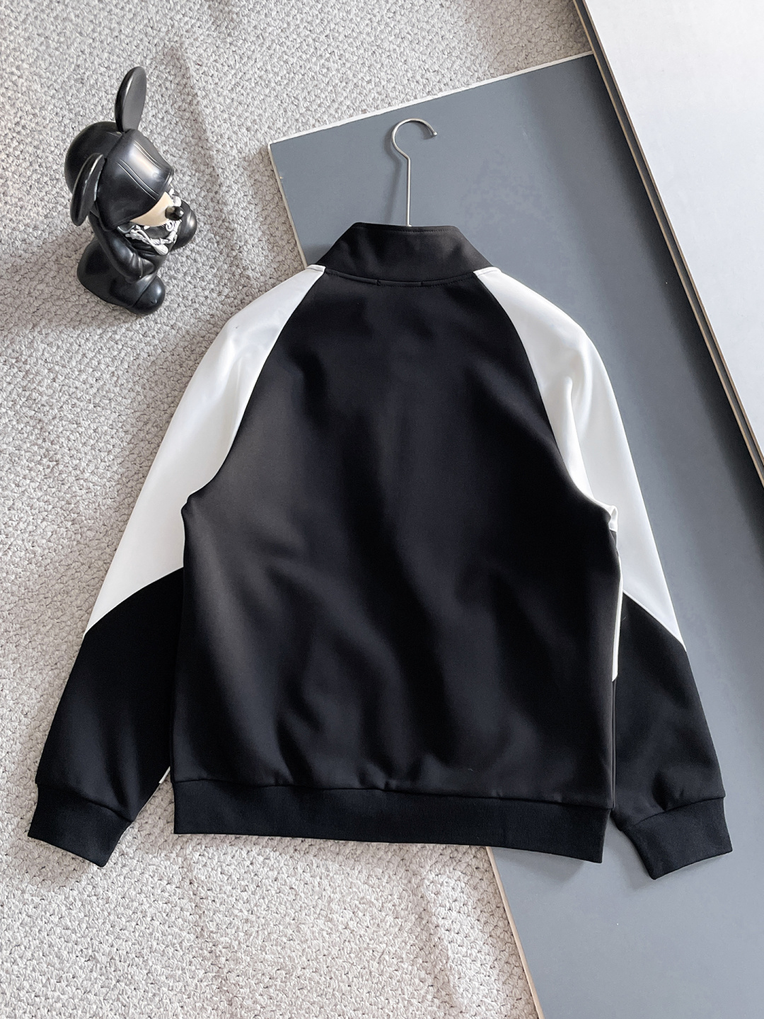 LV 爆款套装来袭 专注官网原版 2025全新爆款开衫卫衣套装 原单狠货🇭🇰倾注顶级设计师的精心之作 就