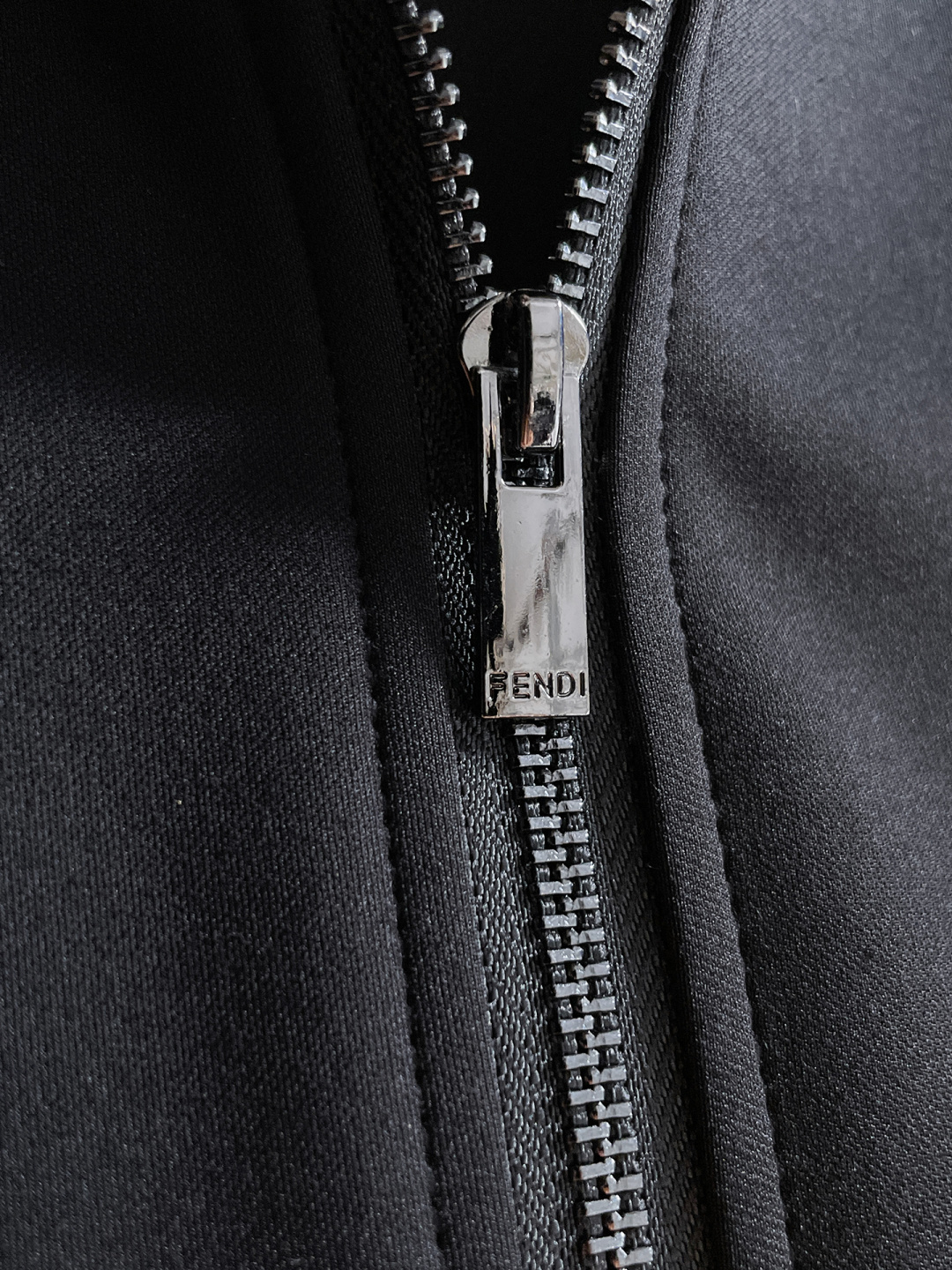 芬迪 爆款套装来袭 专注官网原版 2025全新爆款开衫卫衣套装 原单狠货🇭🇰倾注顶级设计师的精心之作 就