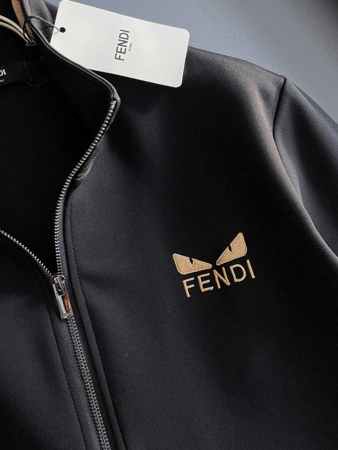 芬迪 爆款套装来袭 专注官网原版 2025全新爆款开衫卫衣套装 原单狠货🇭🇰倾注顶级设计师的精心之作 就