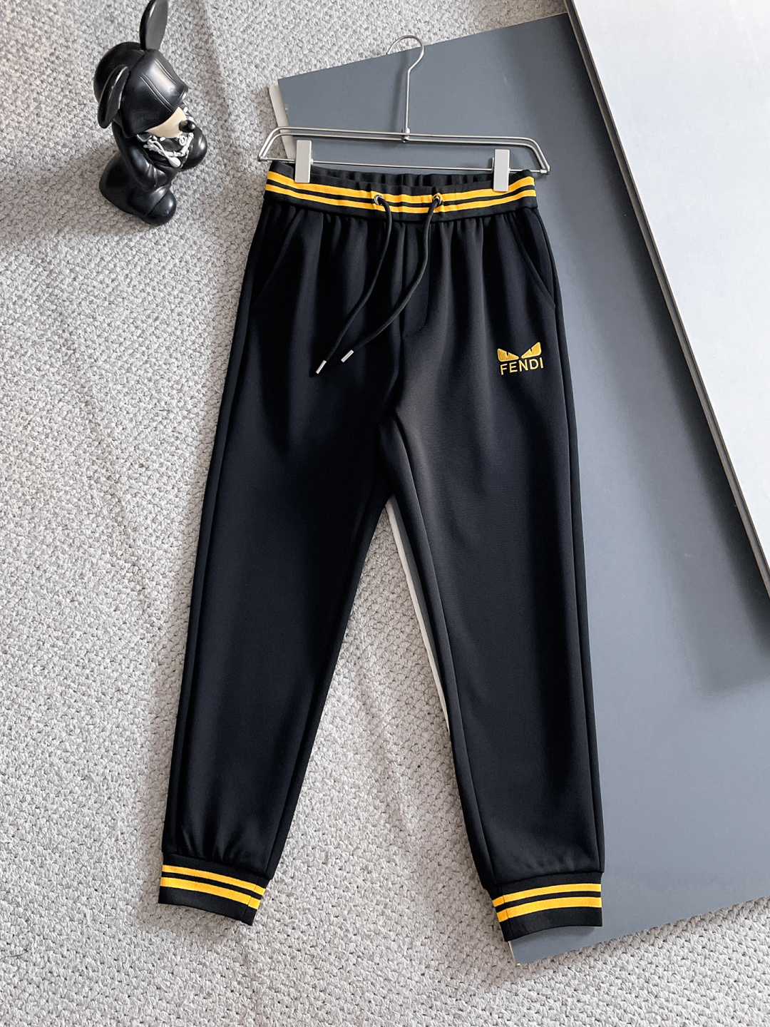 芬迪 爆款套装来袭 专注官网原版 2025全新爆款开衫卫衣套装 原单狠货🇭🇰倾注顶级设计师的精心之作 就