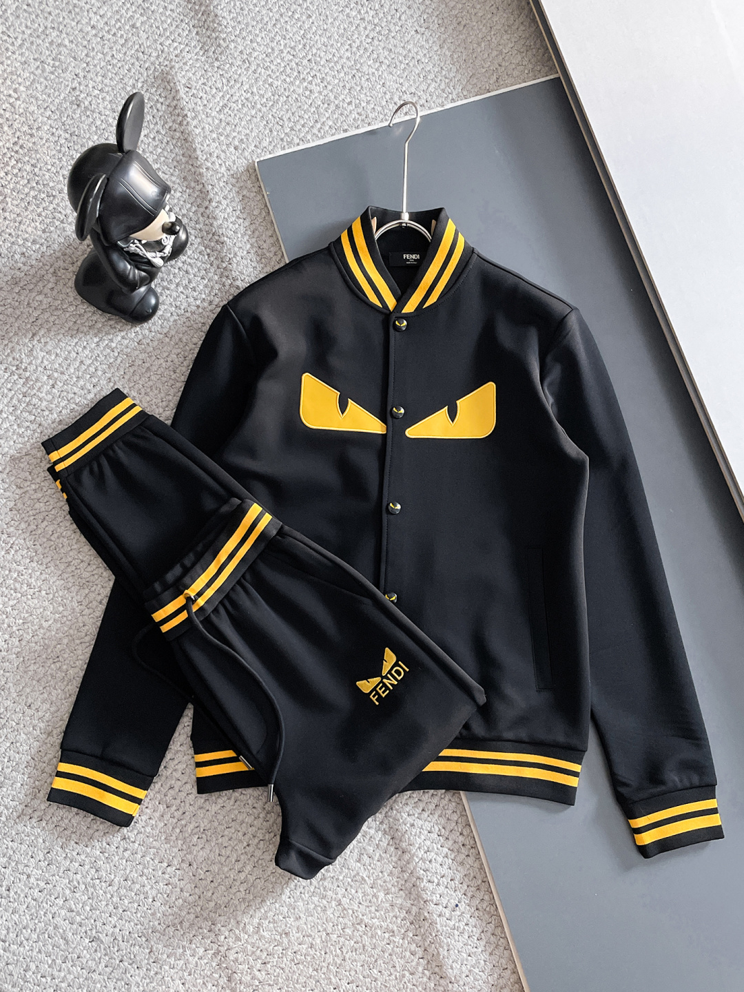 芬迪 爆款套装来袭 专注官网原版 2025全新爆款开衫卫衣套装 原单狠货🇭🇰倾注顶级设计师的精心之作 就