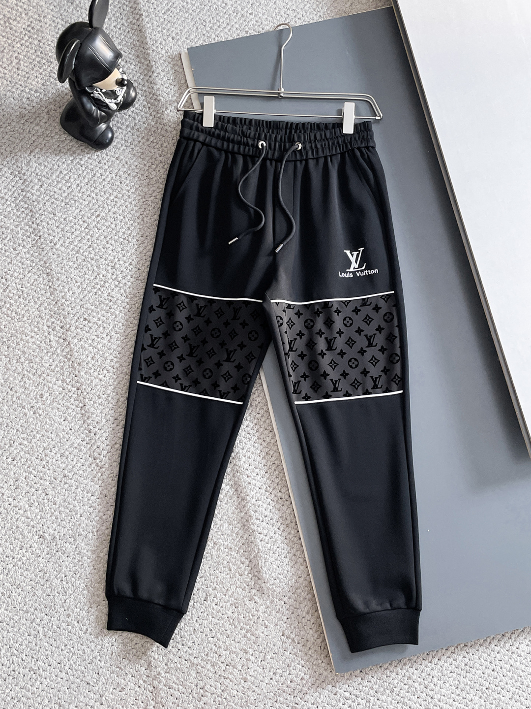 LV 爆款套装来袭 专注官网原版 2025全新爆款开衫卫衣套装 原单狠货🇭🇰倾注顶级设计师的精心之作 就