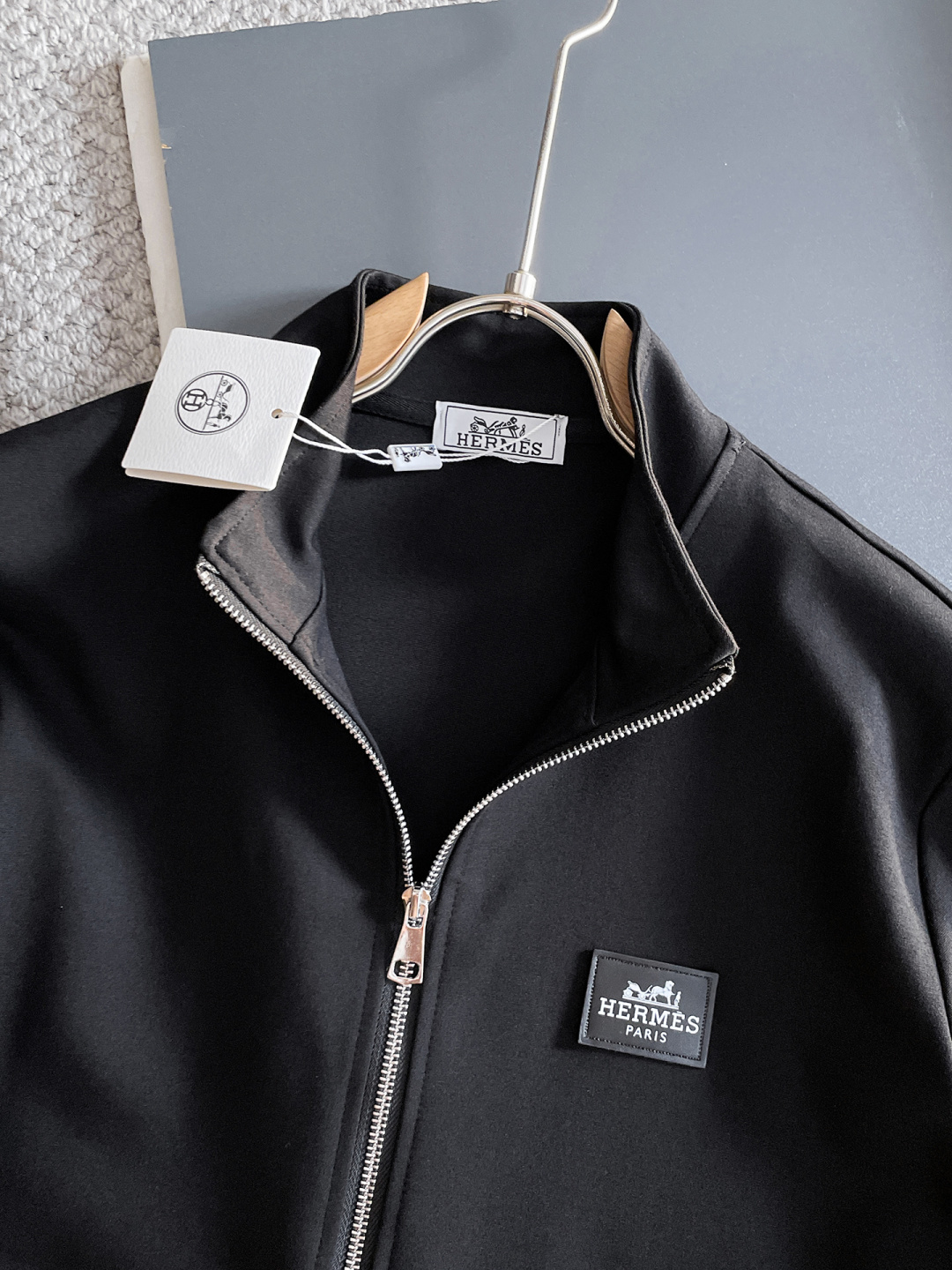 爱马仕 爆款套装来袭 专注官网原版 2025全新爆款开衫卫衣套装 原单狠货🇭🇰倾注顶级设计师的精心之作 