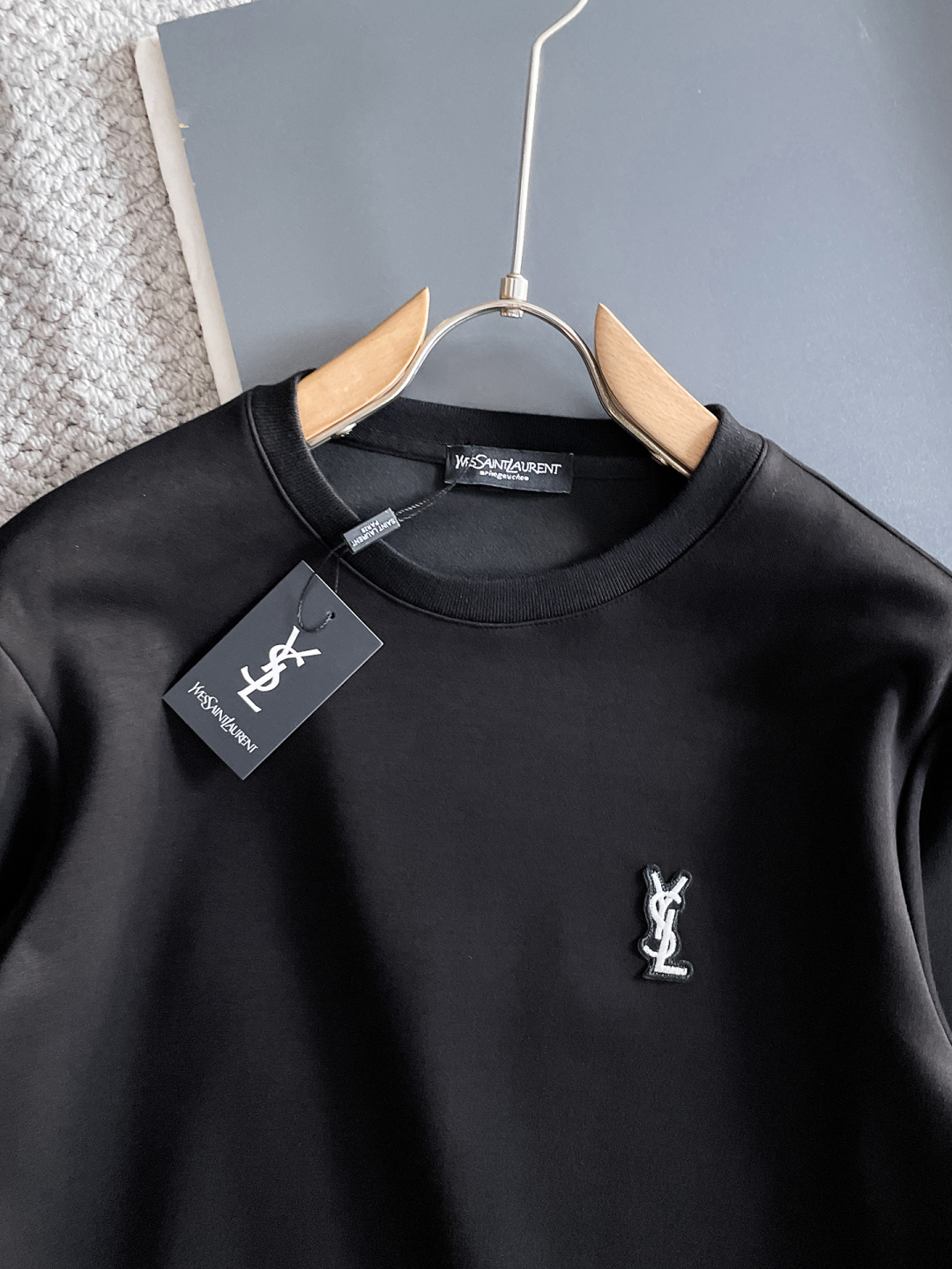 圣罗兰 爆款套装来袭 专注官网原版 2025全新爆款开衫卫衣套装 原单狠货🇭🇰倾注顶级设计师的精心之作 