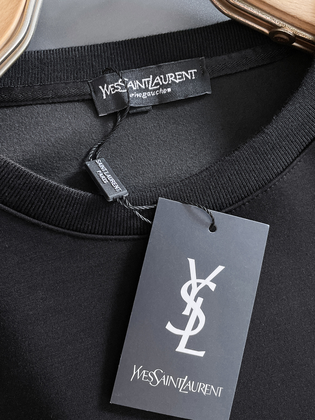 圣罗兰 爆款套装来袭 专注官网原版 2025全新爆款开衫卫衣套装 原单狠货🇭🇰倾注顶级设计师的精心之作 