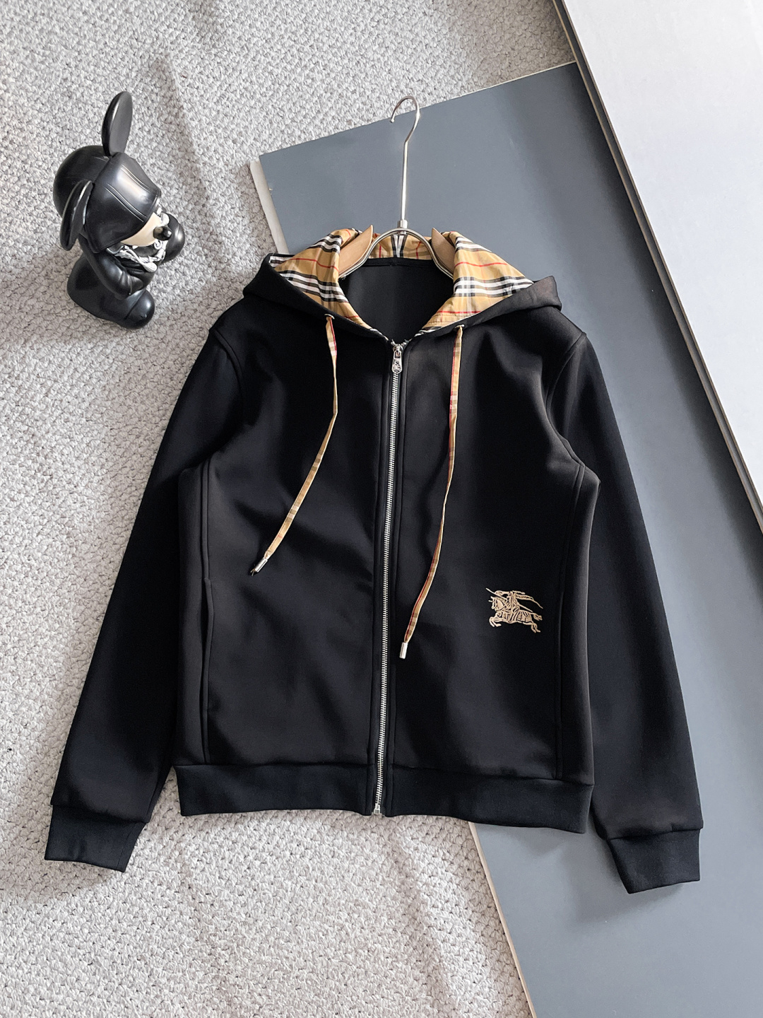 巴宝莉 爆款套装来袭 专注官网原版 2025全新爆款开衫卫衣套装 原单狠货🇭🇰倾注顶级设计师的精心之作 