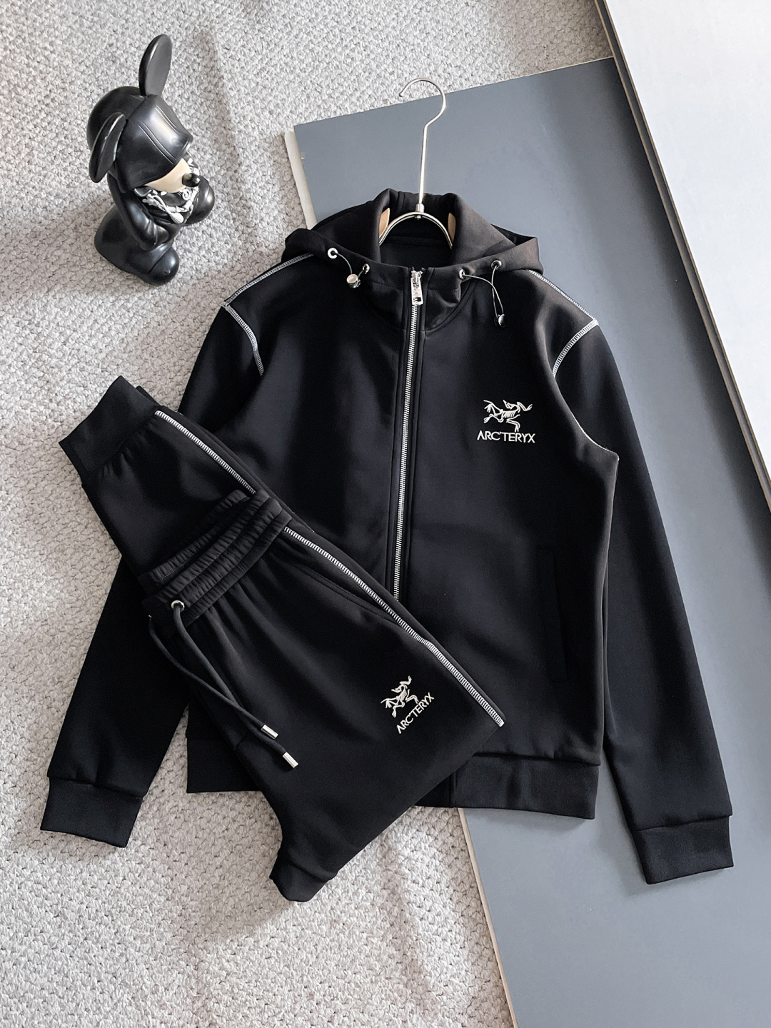 始祖鸟 爆款套装来袭 专注官网原版 2025全新爆款开衫卫衣套装 原单狠货🇭🇰倾注顶级设计师的精心之作 