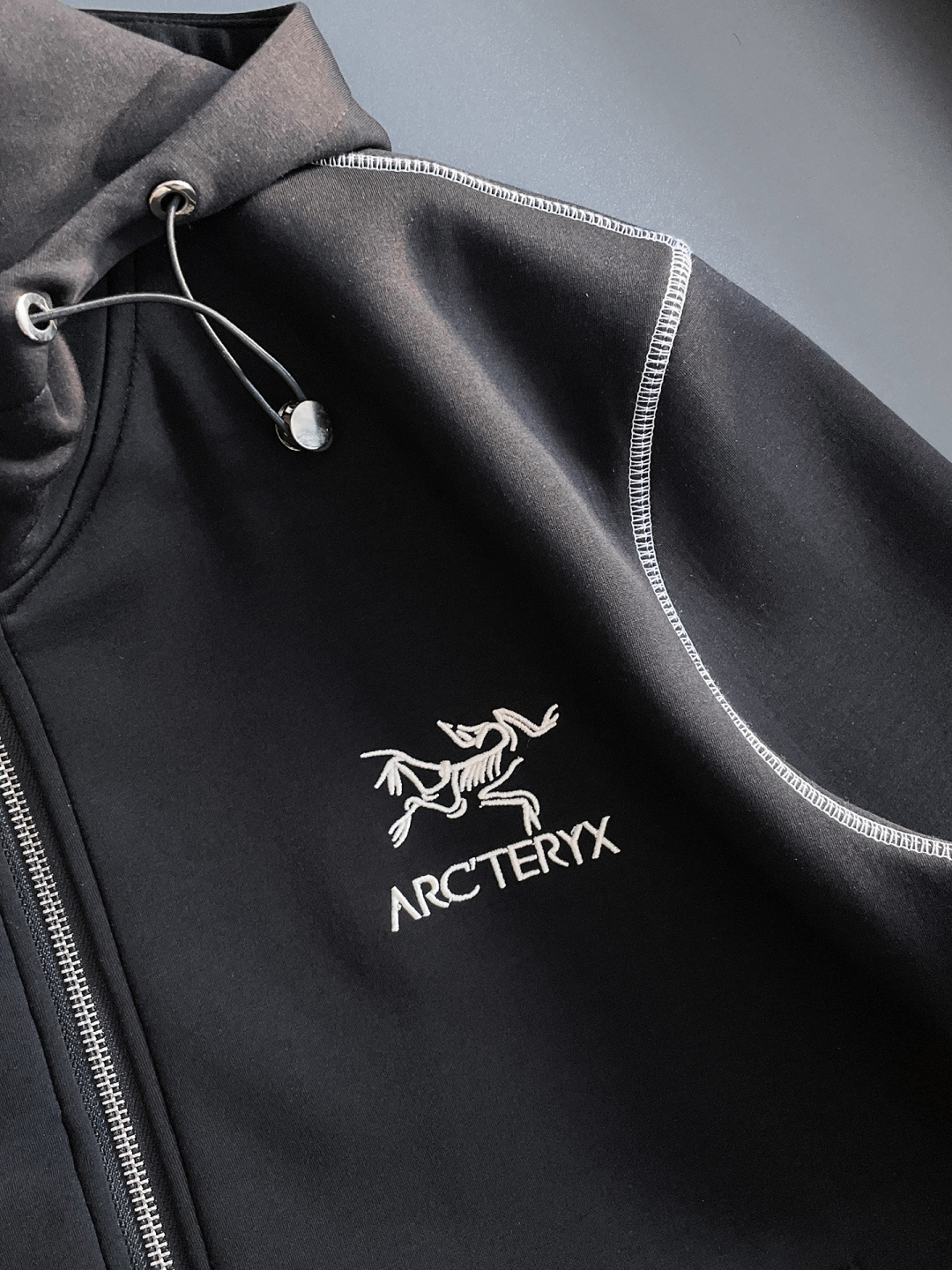 始祖鸟 爆款套装来袭 专注官网原版 2025全新爆款开衫卫衣套装 原单狠货🇭🇰倾注顶级设计师的精心之作 