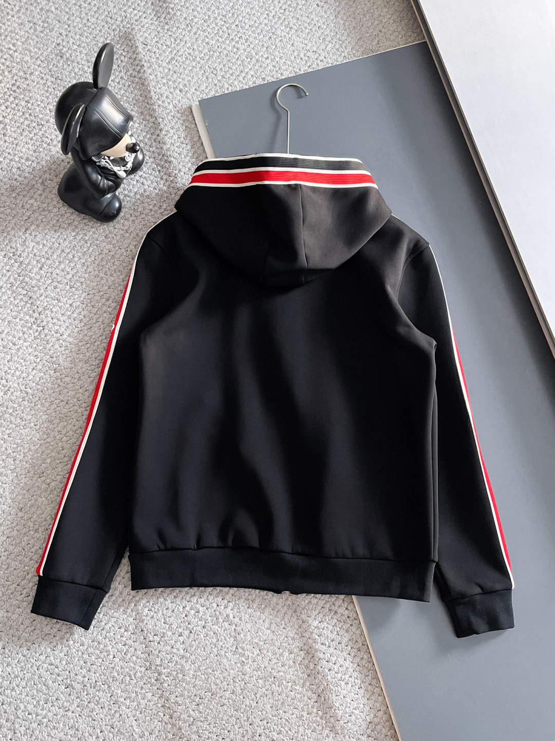 蒙口 爆款套装来袭 专注官网原版 2025全新爆款开衫卫衣套装 原单狠货🇭🇰倾注顶级设计师的精心之作 就