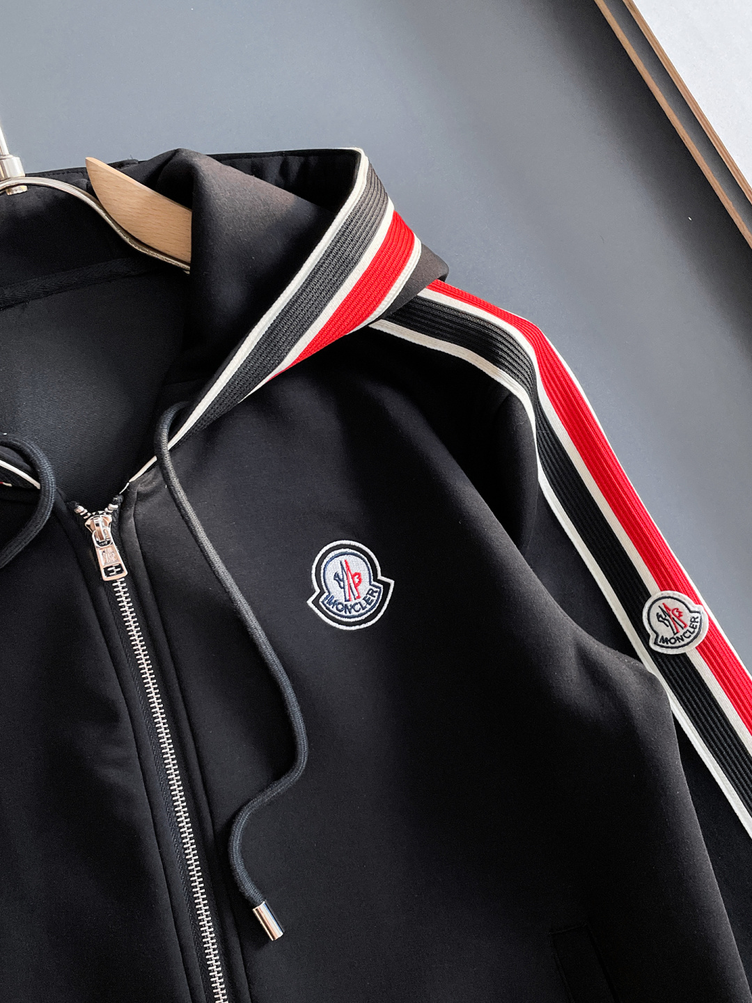 蒙口 爆款套装来袭 专注官网原版 2025全新爆款开衫卫衣套装 原单狠货🇭🇰倾注顶级设计师的精心之作 就