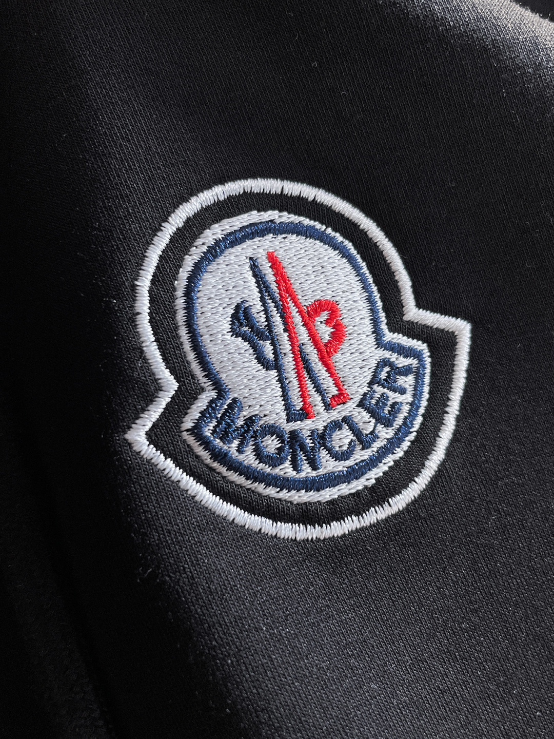 蒙口 爆款套装来袭 专注官网原版 2025全新爆款开衫卫衣套装 原单狠货🇭🇰倾注顶级设计师的精心之作 就