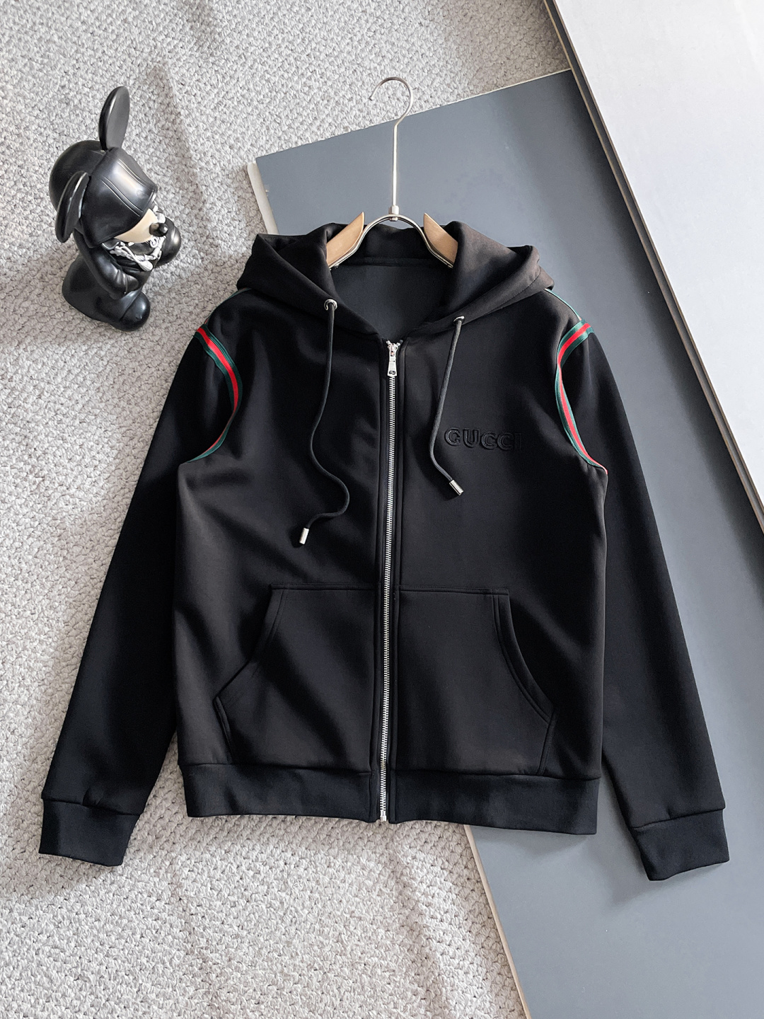 古驰 爆款套装来袭 专注官网原版 2025全新爆款开衫卫衣套装 原单狠货🇭🇰倾注顶级设计师的精心之作 就