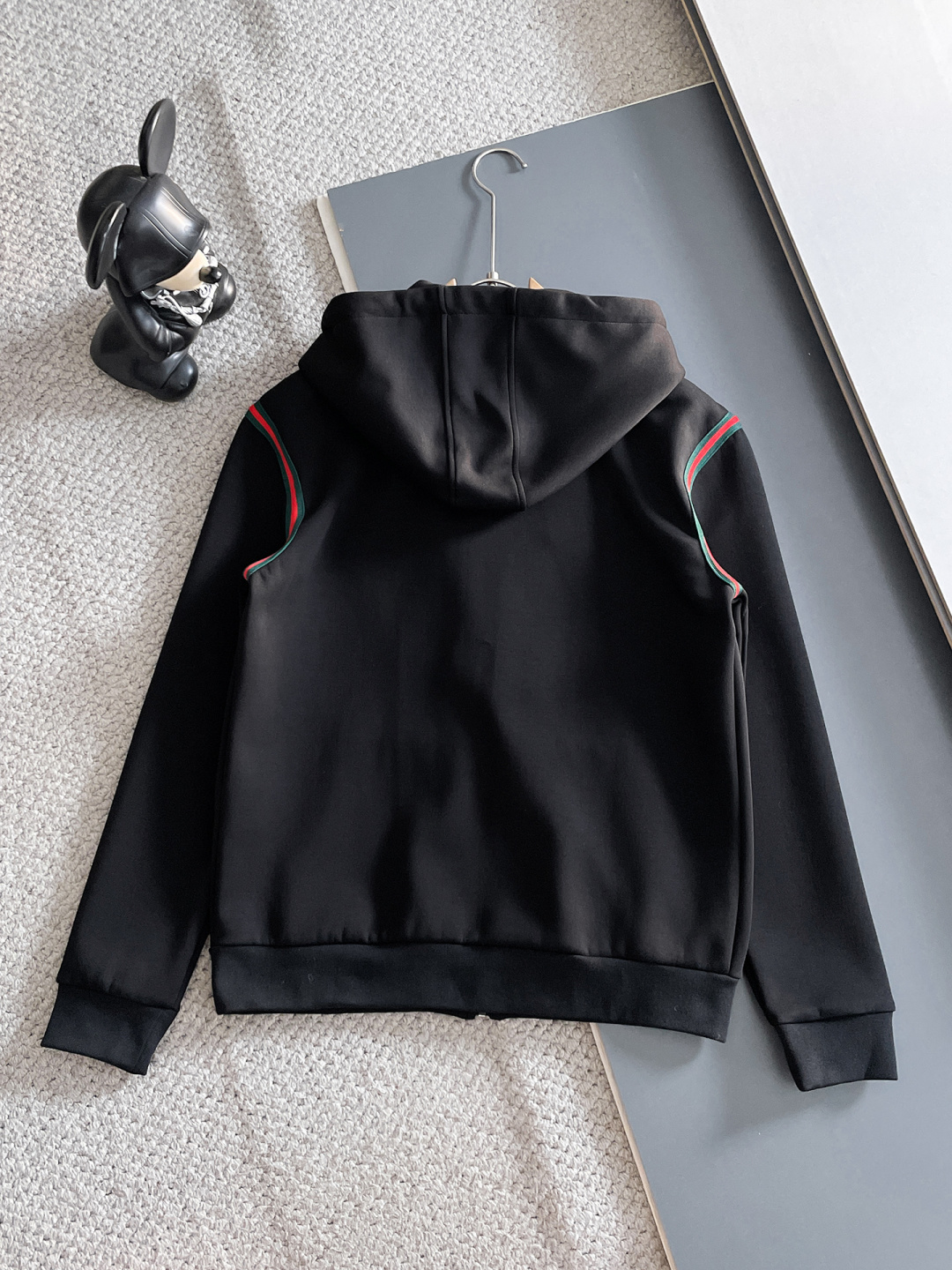 古驰 爆款套装来袭 专注官网原版 2025全新爆款开衫卫衣套装 原单狠货🇭🇰倾注顶级设计师的精心之作 就