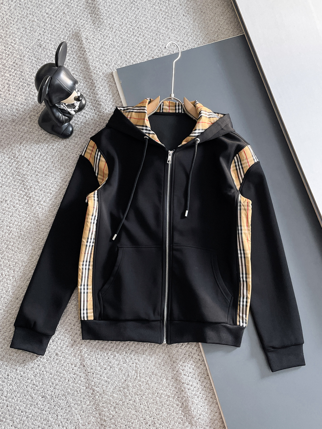 巴宝莉 爆款套装来袭 专注官网原版 2025全新爆款开衫卫衣套装 原单狠货🇭🇰倾注顶级设计师的精心之作 