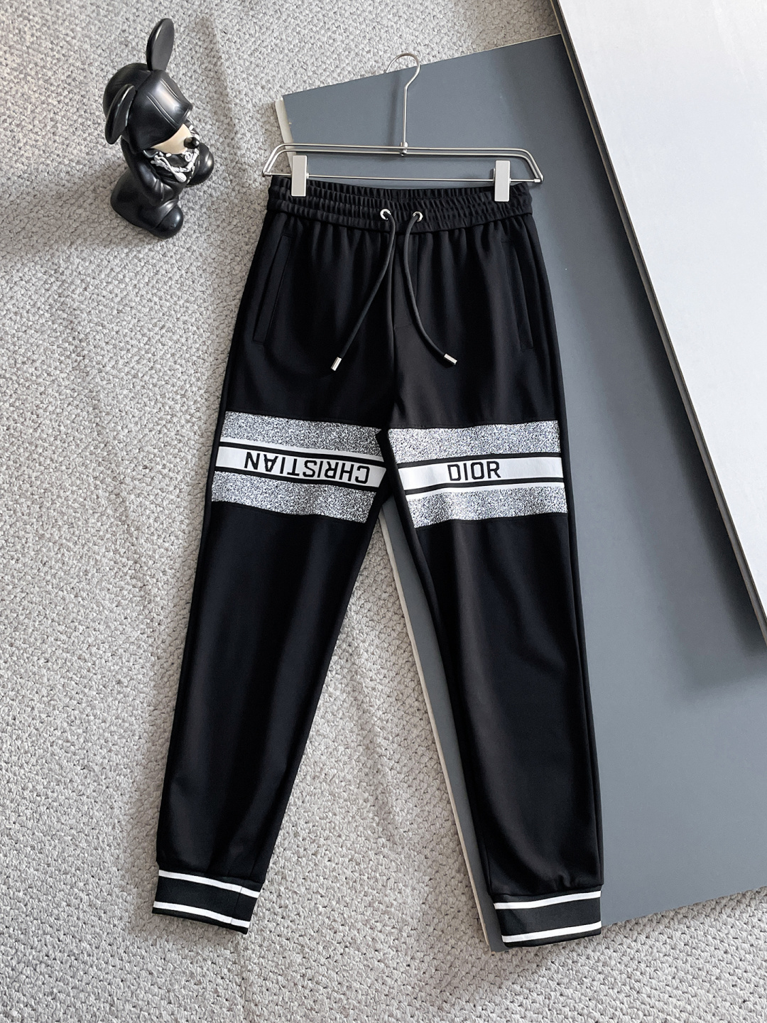 迪奥 爆款套装来袭 专注官网原版 2025全新爆款开衫卫衣套装 原单狠货🇭🇰倾注顶级设计师的精心之作 就