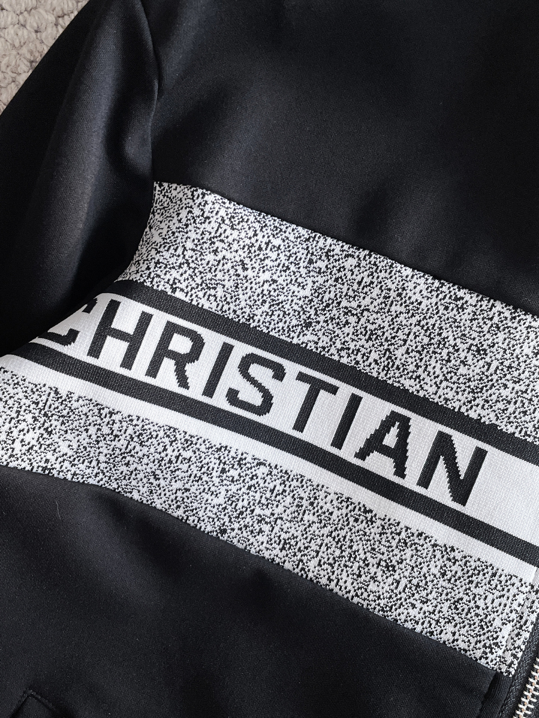 迪奥 爆款套装来袭 专注官网原版 2025全新爆款开衫卫衣套装 原单狠货🇭🇰倾注顶级设计师的精心之作 就