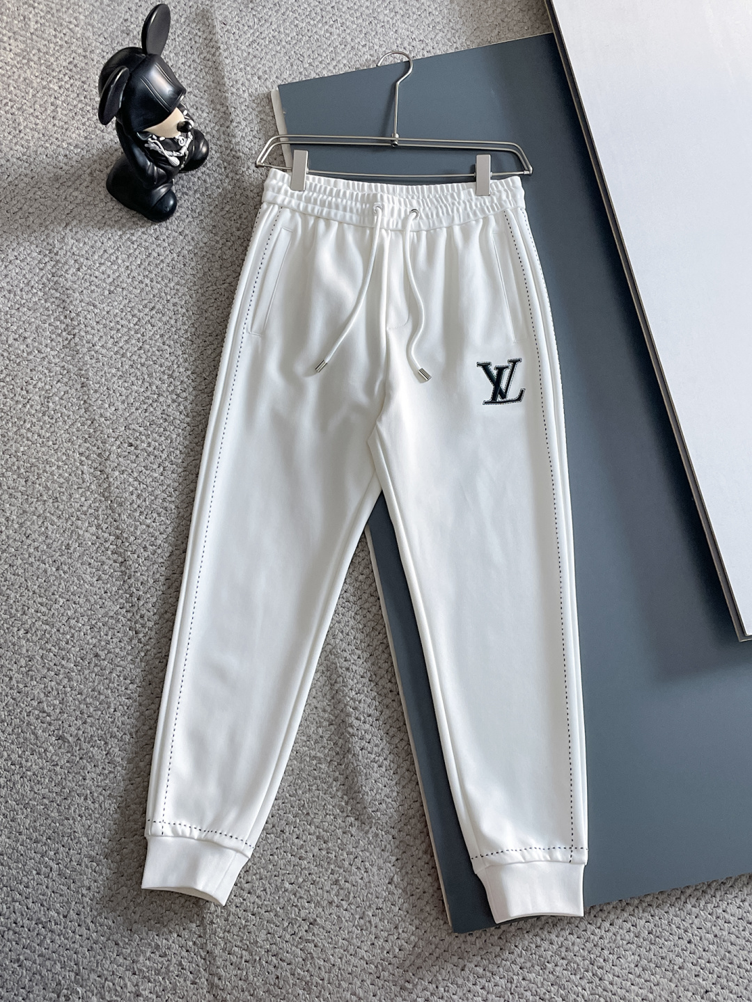 LV 爆款套装来袭 专注官网原版 2025全新爆款开衫卫衣套装 原单狠货🇭🇰倾注顶级设计师的精心之作 就