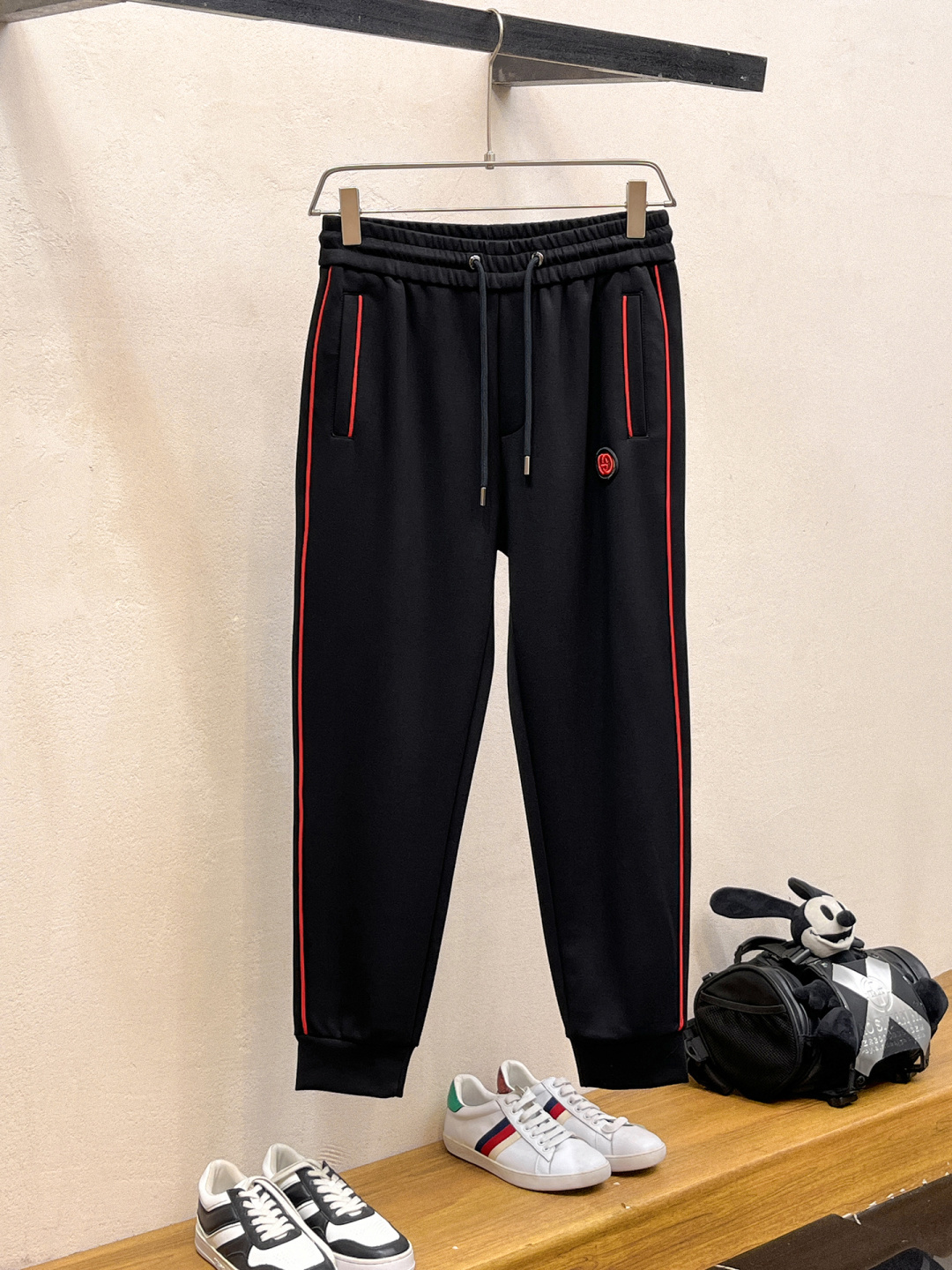 古奇 2025全新爆款开衫套装 原单狠货🇭🇰倾注顶级设计师的精心之作 就为一个贴合、完美的上身效果 全天