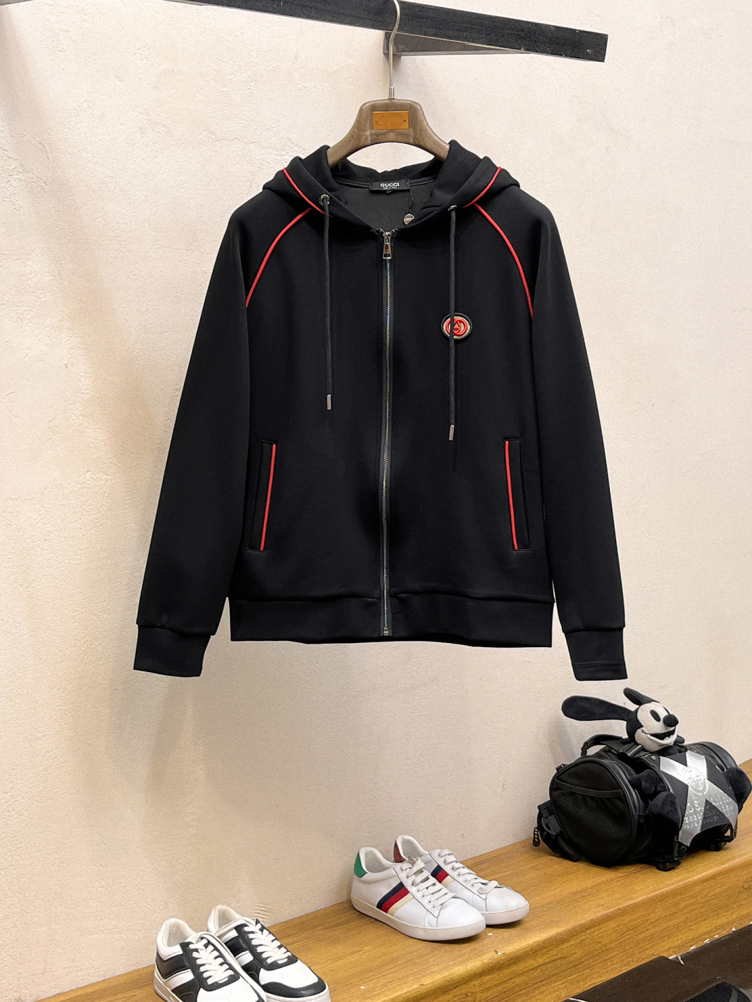 古奇 2025全新爆款开衫套装 原单狠货🇭🇰倾注顶级设计师的精心之作 就为一个贴合、完美的上身效果 全天