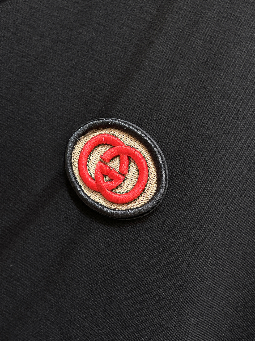 古奇 2025全新爆款开衫套装 原单狠货🇭🇰倾注顶级设计师的精心之作 就为一个贴合、完美的上身效果 全天