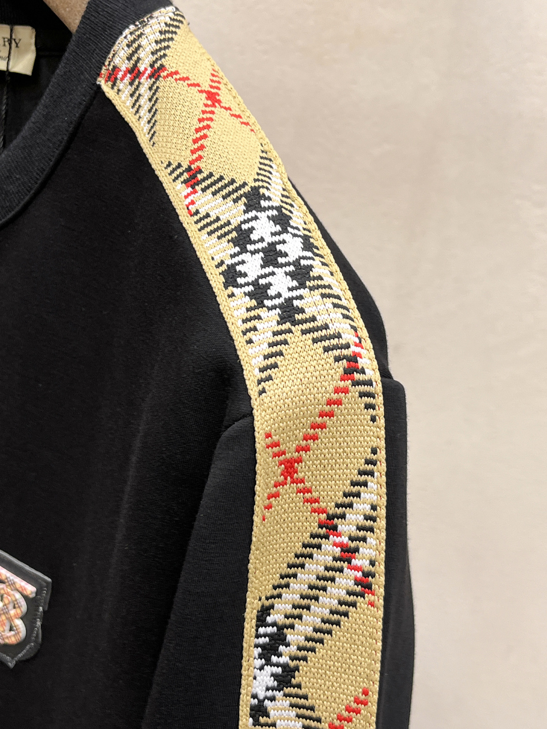 巴宝莉 2025全新爆款套装 原单狠货🇭🇰倾注顶级设计师的精心之作 就为一个贴合、完美的上身效果 全天然