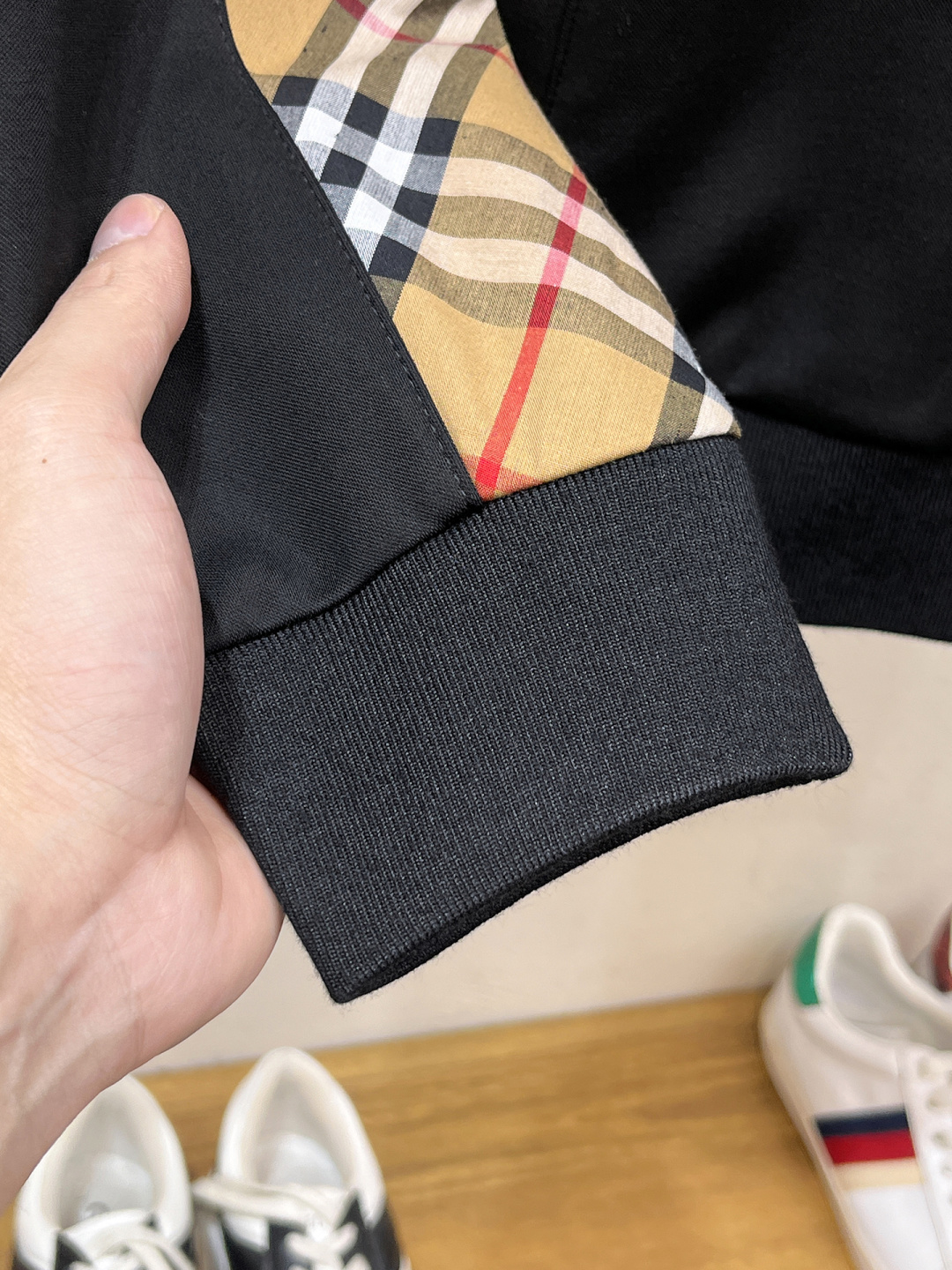 巴宝莉 2025全新爆款开衫套装 原单狠货🇭🇰倾注顶级设计师的精心之作 就为一个贴合、完美的上身效果 全