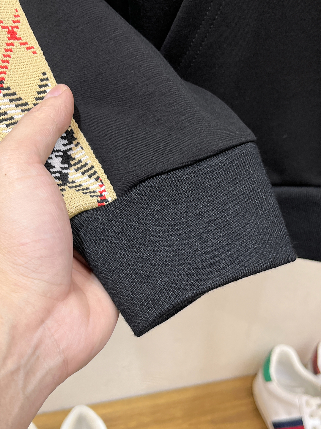 巴宝莉 2025全新爆款开衫套装 原单狠货🇭🇰倾注顶级设计师的精心之作 就为一个贴合、完美的上身效果 全