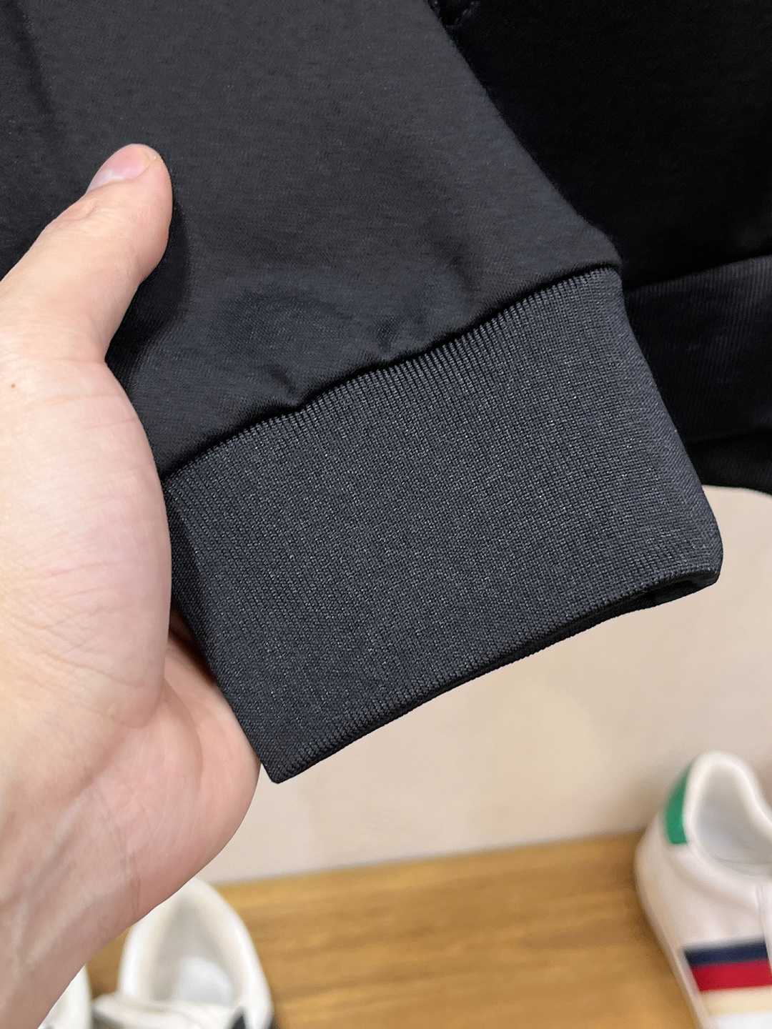 LV 2025全新爆款开衫套装 原单狠货🇭🇰倾注顶级设计师的精心之作 就为一个贴合、完美的上身效果 全天