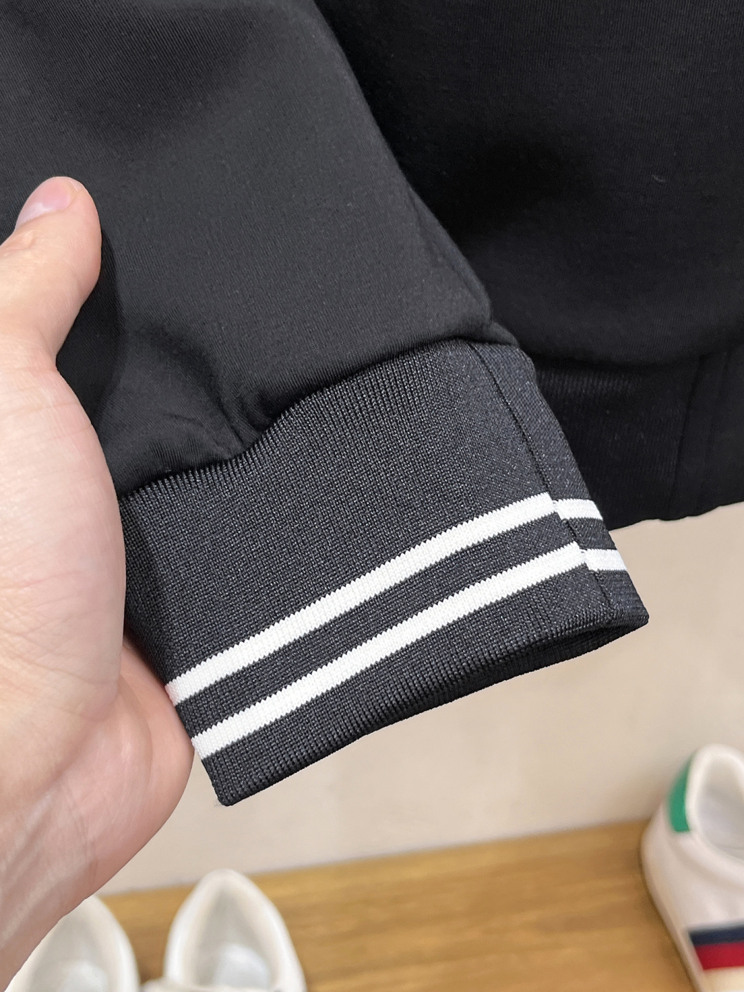 LV 2025全新爆款开衫套装 原单狠货🇭🇰倾注顶级设计师的精心之作 就为一个贴合、完美的上身效果 全天