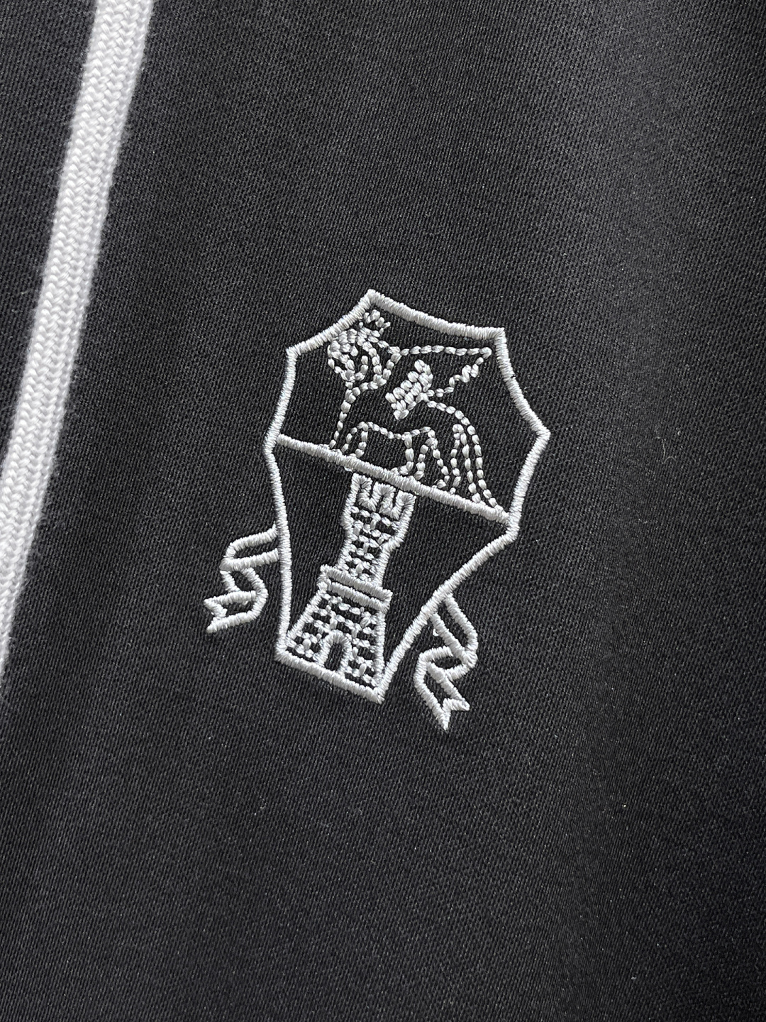 BC 2025全新爆款开衫套装 原单狠货🇭🇰倾注顶级设计师的精心之作 就为一个贴合、完美的上身效果 全天