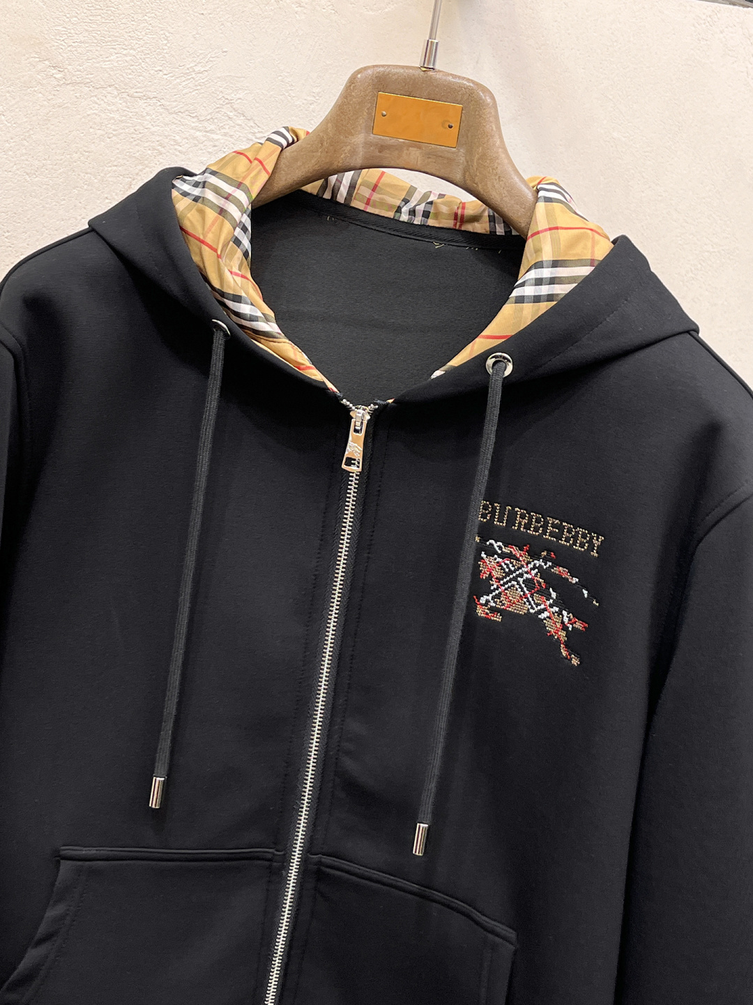 巴宝莉 2025全新爆款开衫套装 原单狠货🇭🇰倾注顶级设计师的精心之作 就为一个贴合、完美的上身效果 全