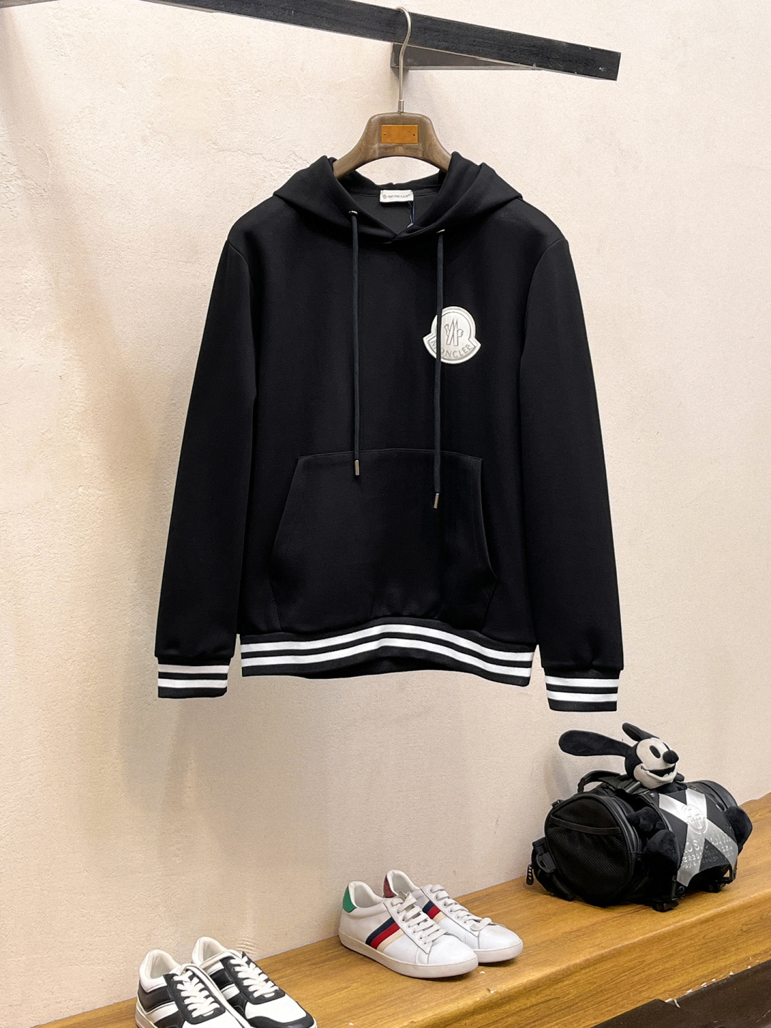 蒙口 2025全新爆款开衫套装 原单狠货🇭🇰倾注顶级设计师的精心之作 就为一个贴合、完美的上身效果 全天