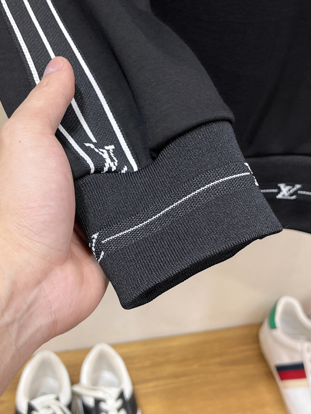 LV 2025全新爆款套装 原单狠货🇭🇰倾注顶级设计师的精心之作 就为一个贴合、完美的上身效果 全天然优